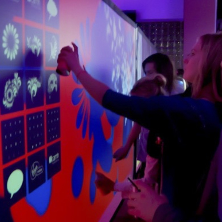 Digital Graffiti Wall Hire iCatching, everything for events