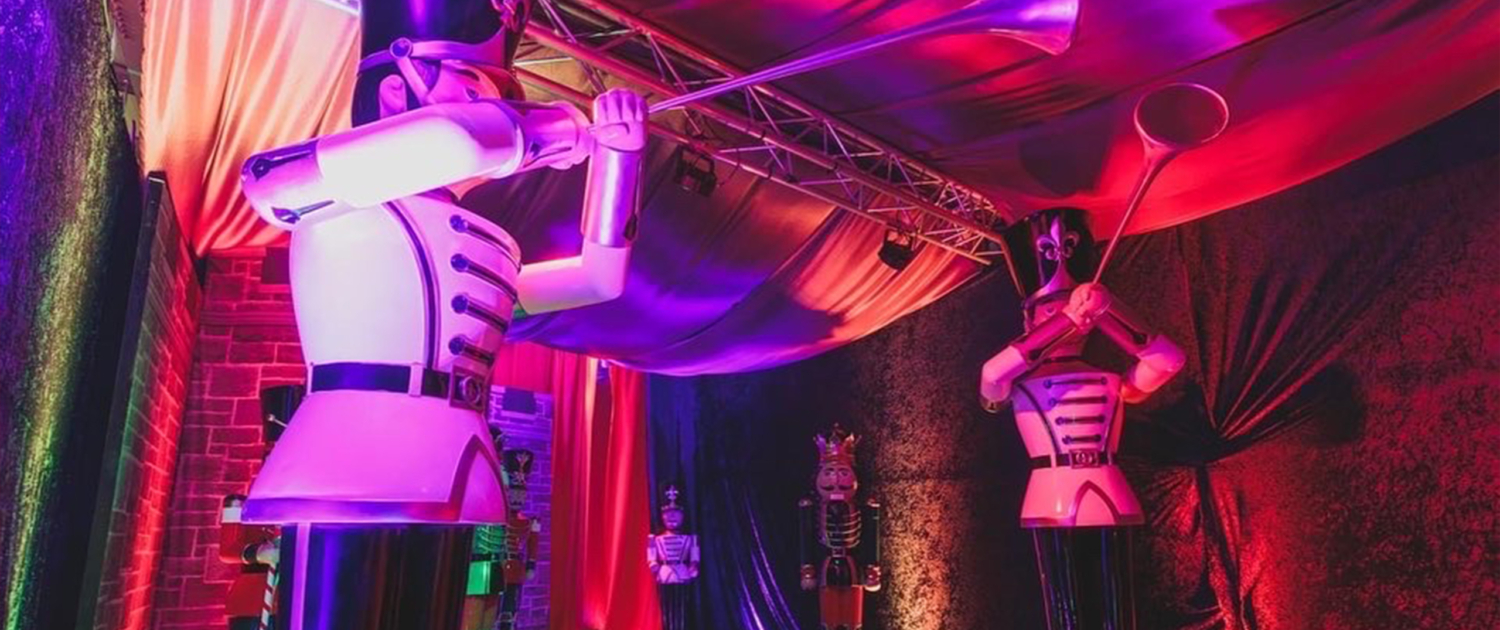 2Christmas Grotto themed events and prop hire