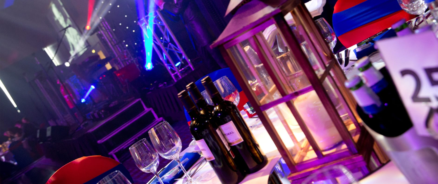 Bird Cages & Lanterns Table Centres 1